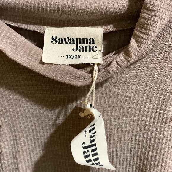 Soft knit Poncho style top by Savanna Jane, 1X/2X size - Picture 2 of 5